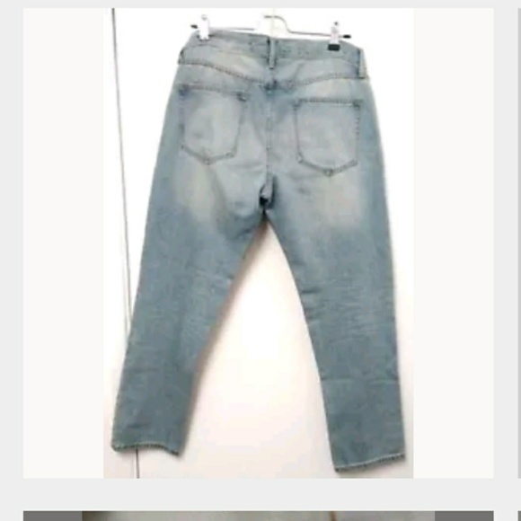 Gap Sexy Boyfriend Jeans - Picture 2 of 6